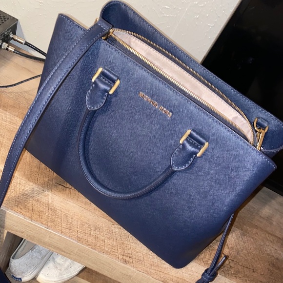 Michael Kors Handbags - Michael Kors Navy Large Satchel